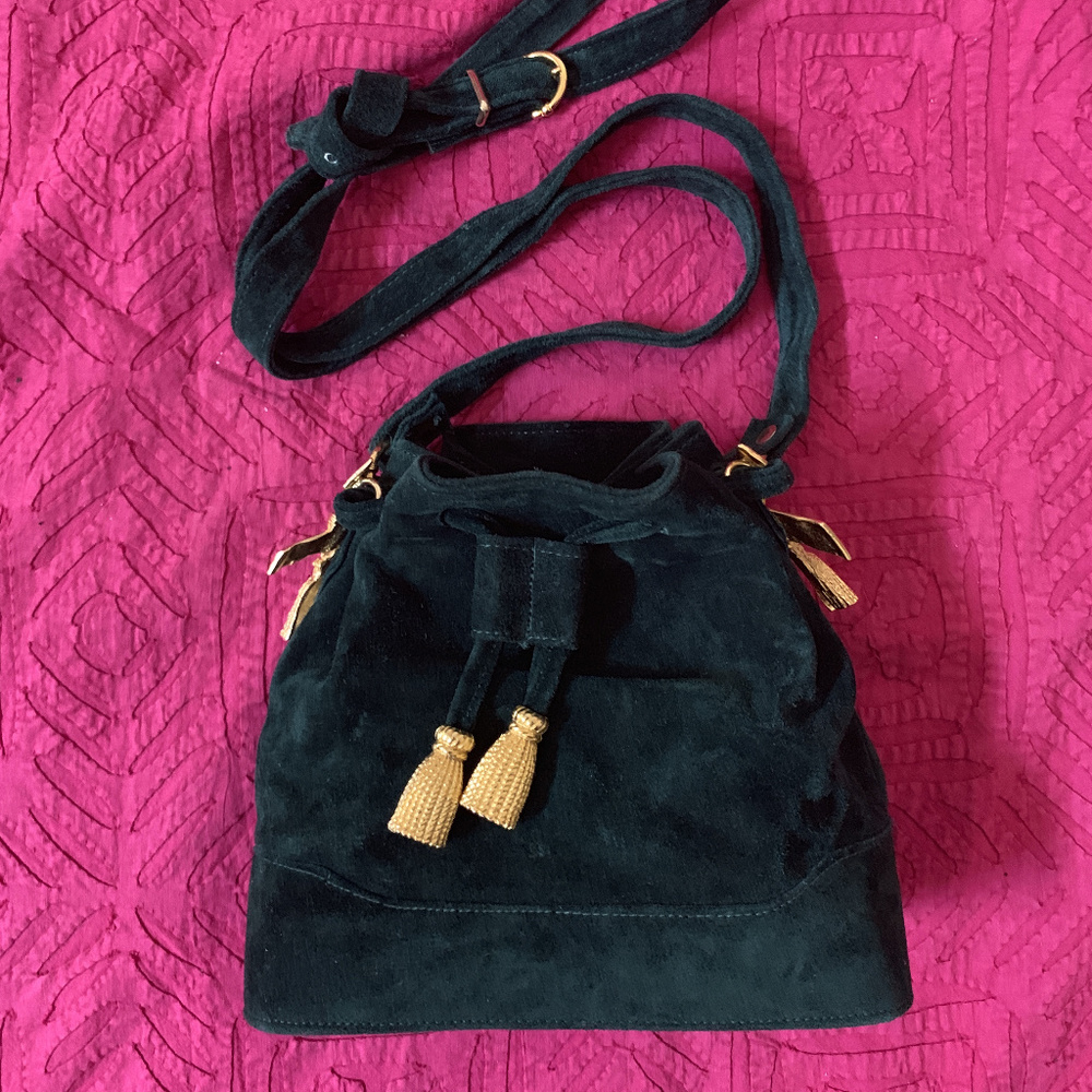 *RARE* VINTAGE ANN TURK SUEDE DRAWSTRING BAG